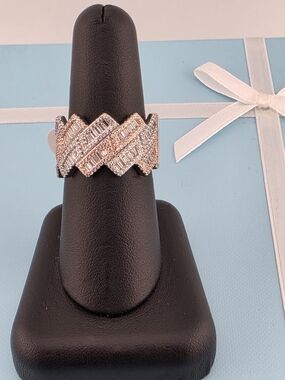 Sparkling Chevron CZ Band Ring in Rose Gold Sterling Silver 925